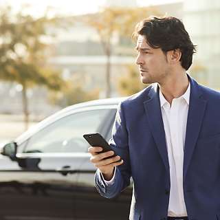 Fleet management voor verteยญgenยญwoorยญdigers, verkoop- en service- teams