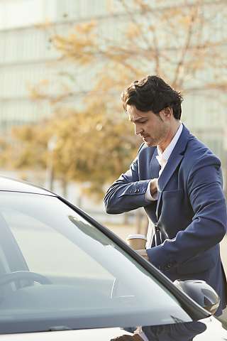 salesman 03