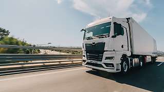 truck on the road u01