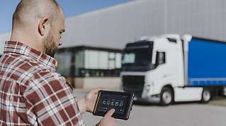 Driver with fuel efficiency route planner on tablet