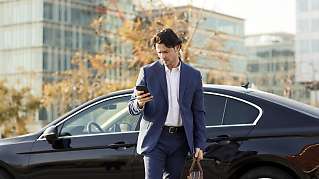 salesman using business mileage tracking