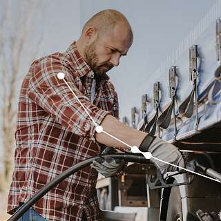 wf fuel savings key visual metadots