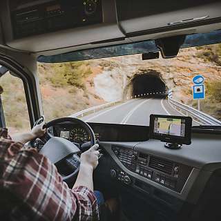 truck driver tunnel