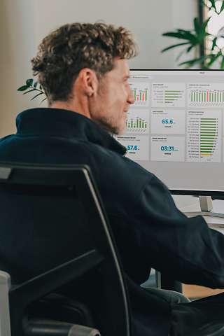 fleet manager closeup u05 dashboard map