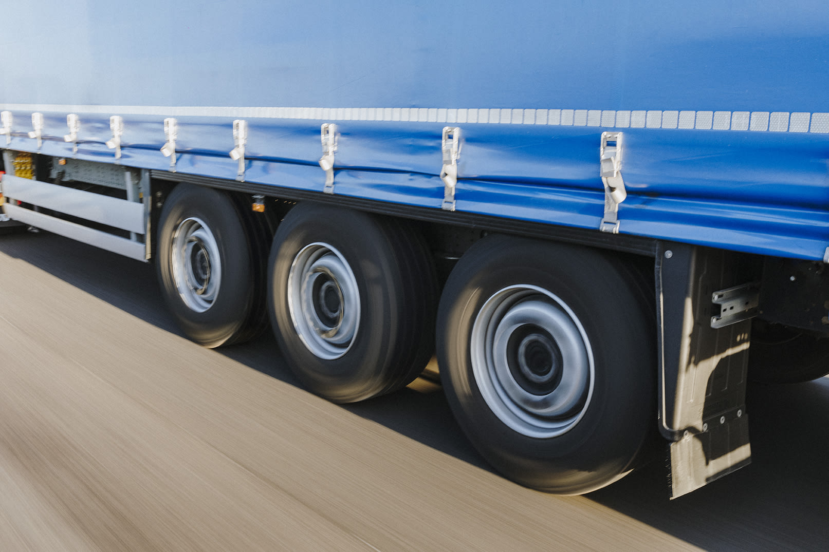 truck_trailer_tyres